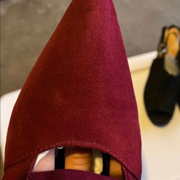 Guess- heels - Picture 4 of 5